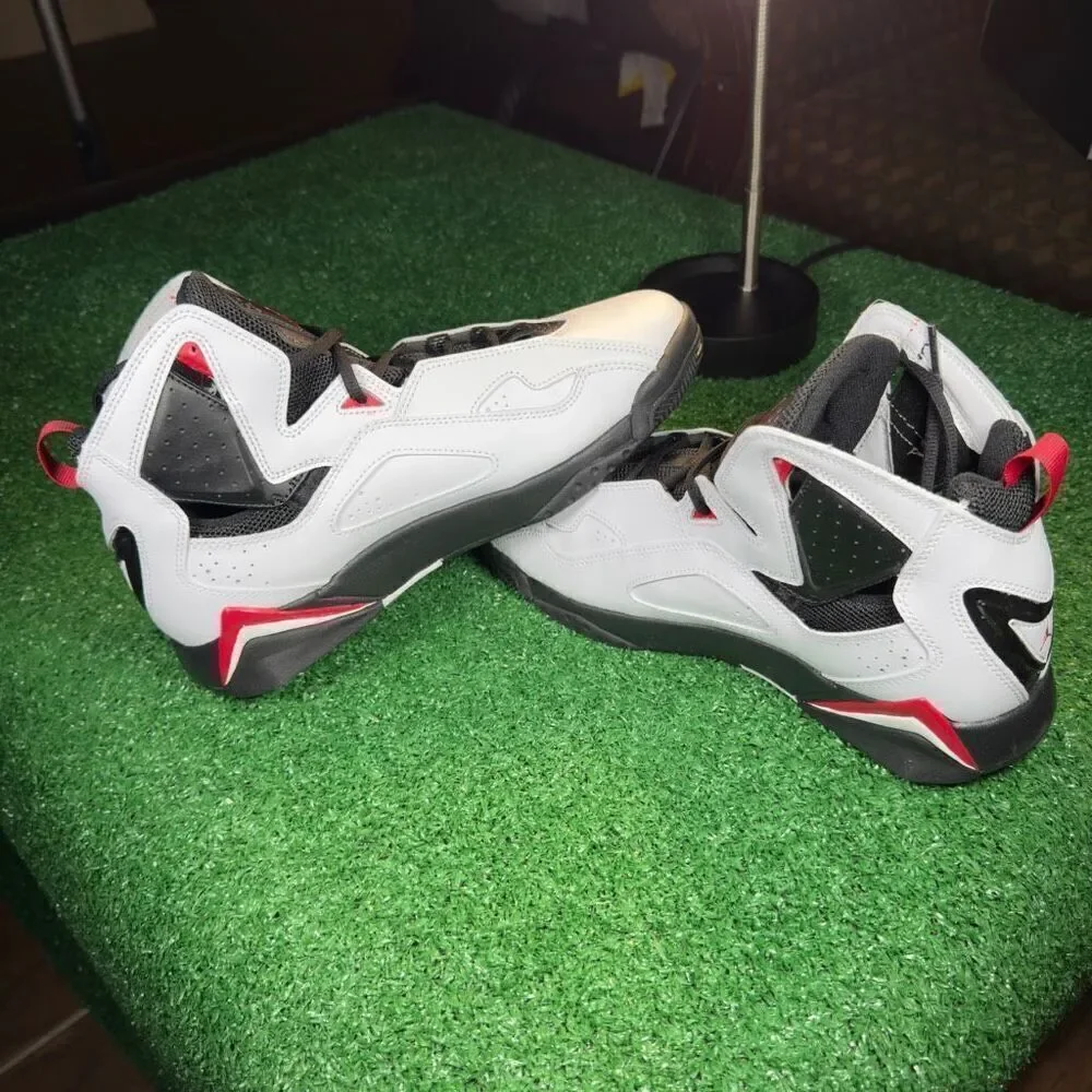 AIR JORDAN TRUE FLIGHT - Men’s Basketball Shoes - SIZE 10